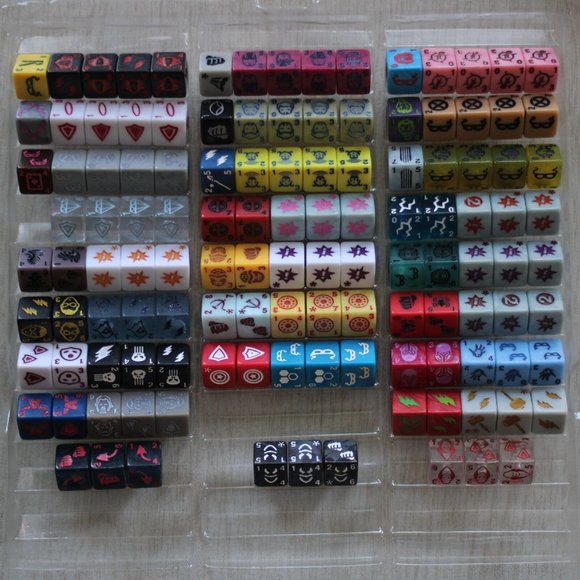 Wizkids Uncanny X-Men Dice Masters Color Cards 303 Dice - Picture 3 of 8